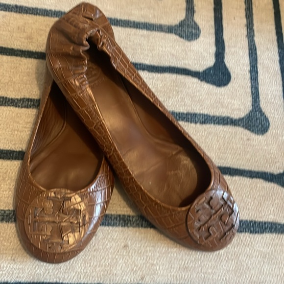 Tory Burch croc embossed leather ballet flats. Size 10 - Picture 3 of 7